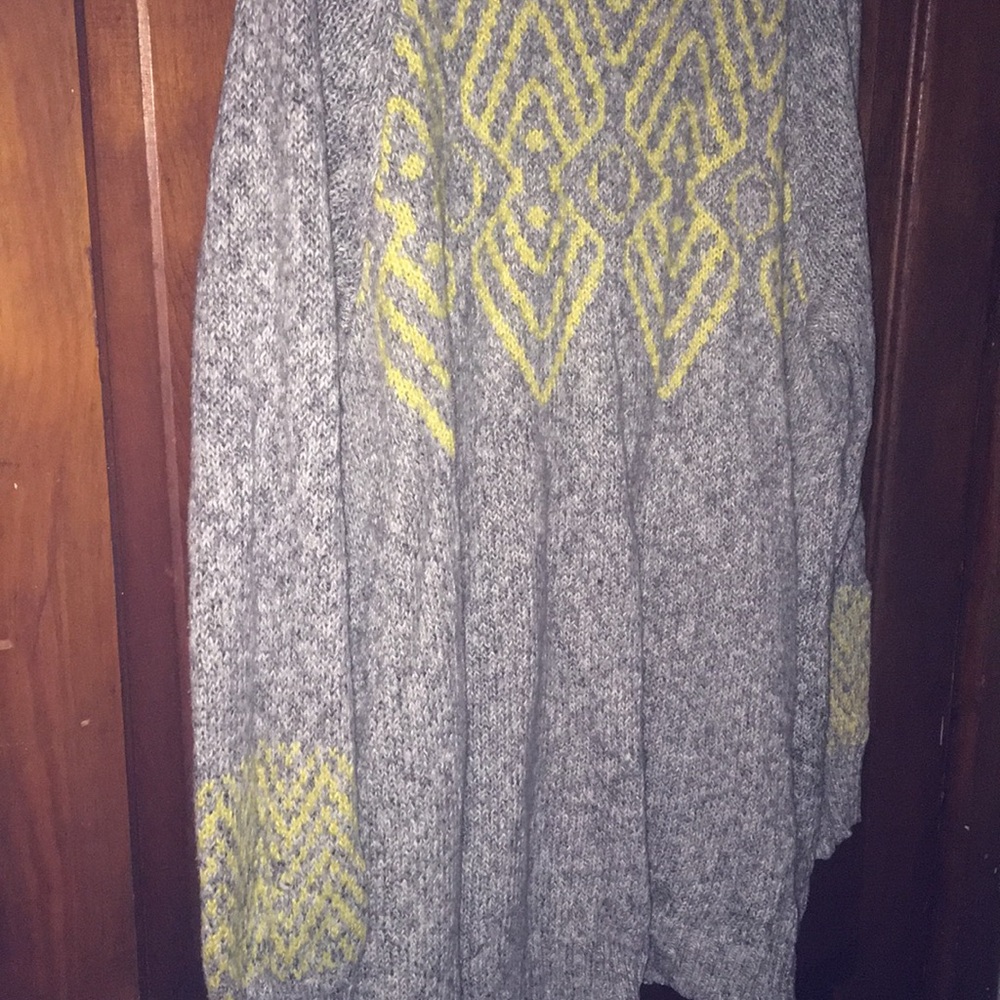 Sweater - Picture 2 of 3